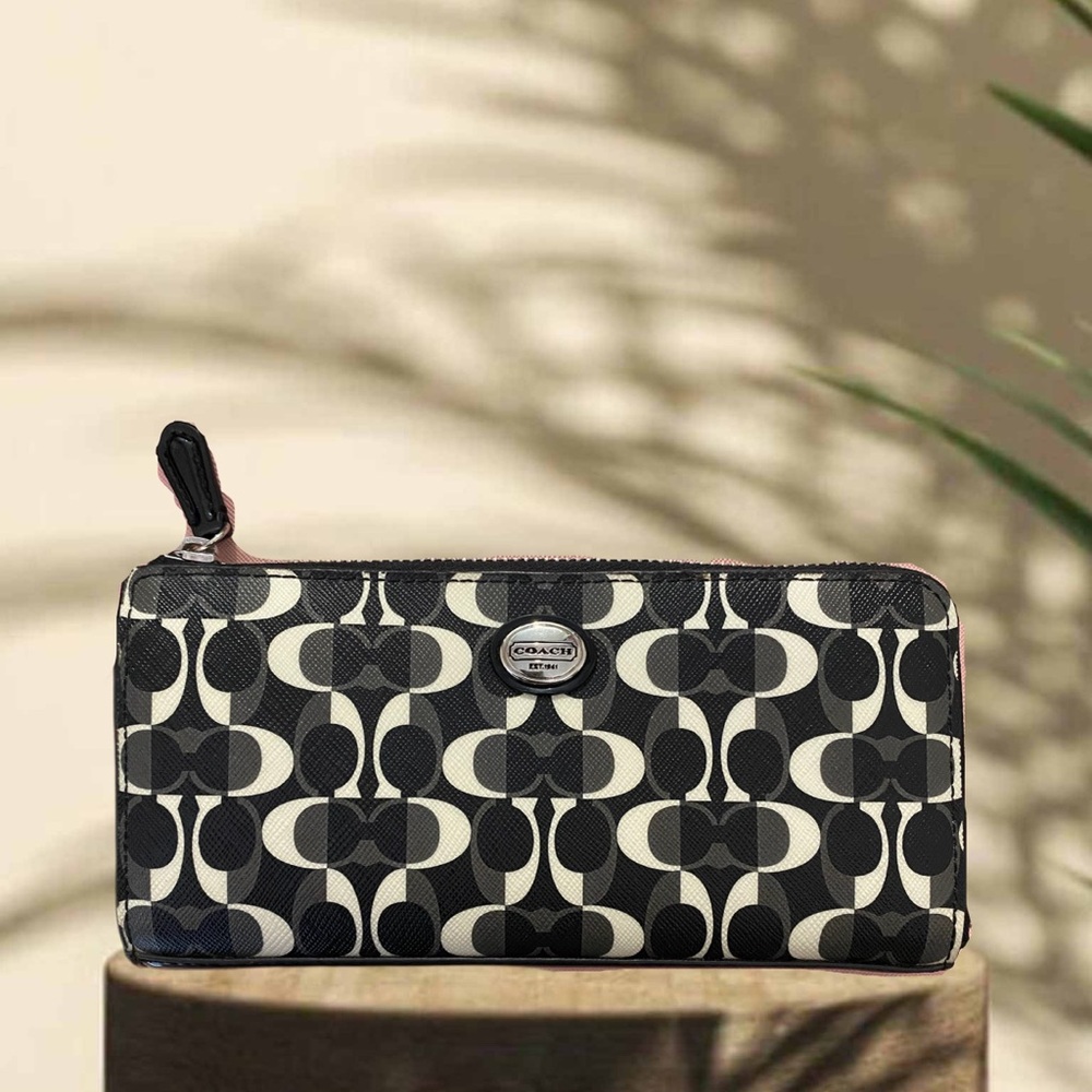 Coach Black and Cream Geometric Wallet